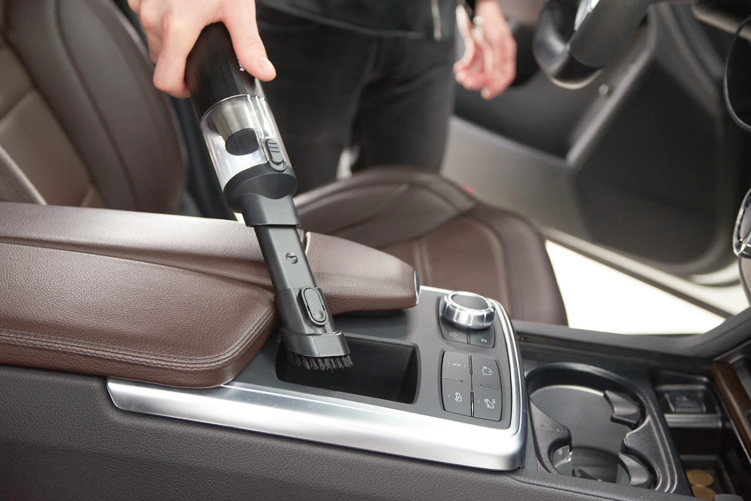 cordless handheld vacuum for Ford Transit